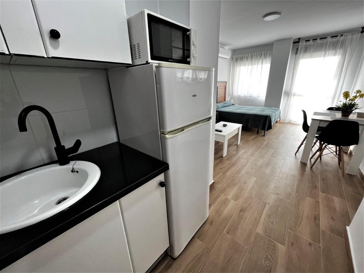 Ver7 - Estudio, Wifi, Fire Stick Amazon, Terraza, Vistas Al Mar, Piscina Torremolinos Zewnętrze zdjęcie
