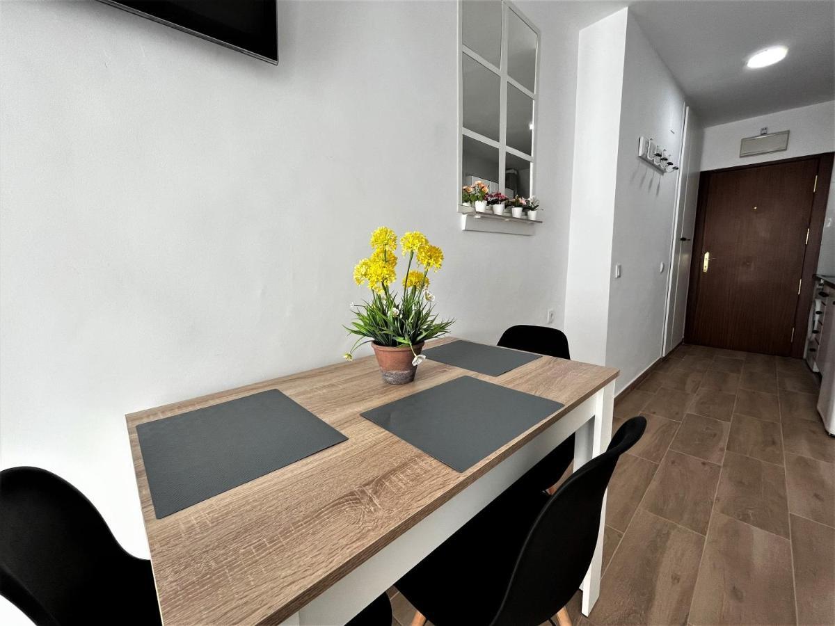 Ver7 - Estudio, Wifi, Fire Stick Amazon, Terraza, Vistas Al Mar, Piscina Torremolinos Zewnętrze zdjęcie